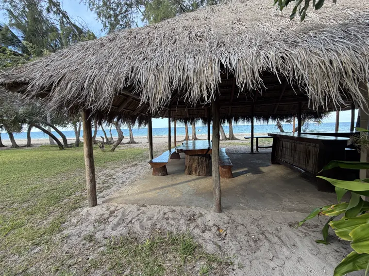 The beach bar lapa on its dune