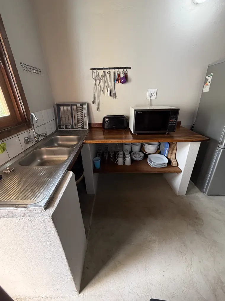 Kitchen counter and sink in Casa One