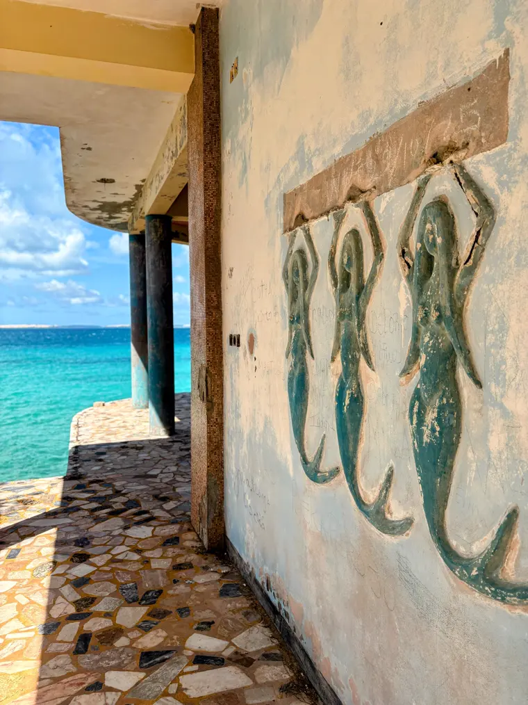 The mermaid relief at Santa Carolina