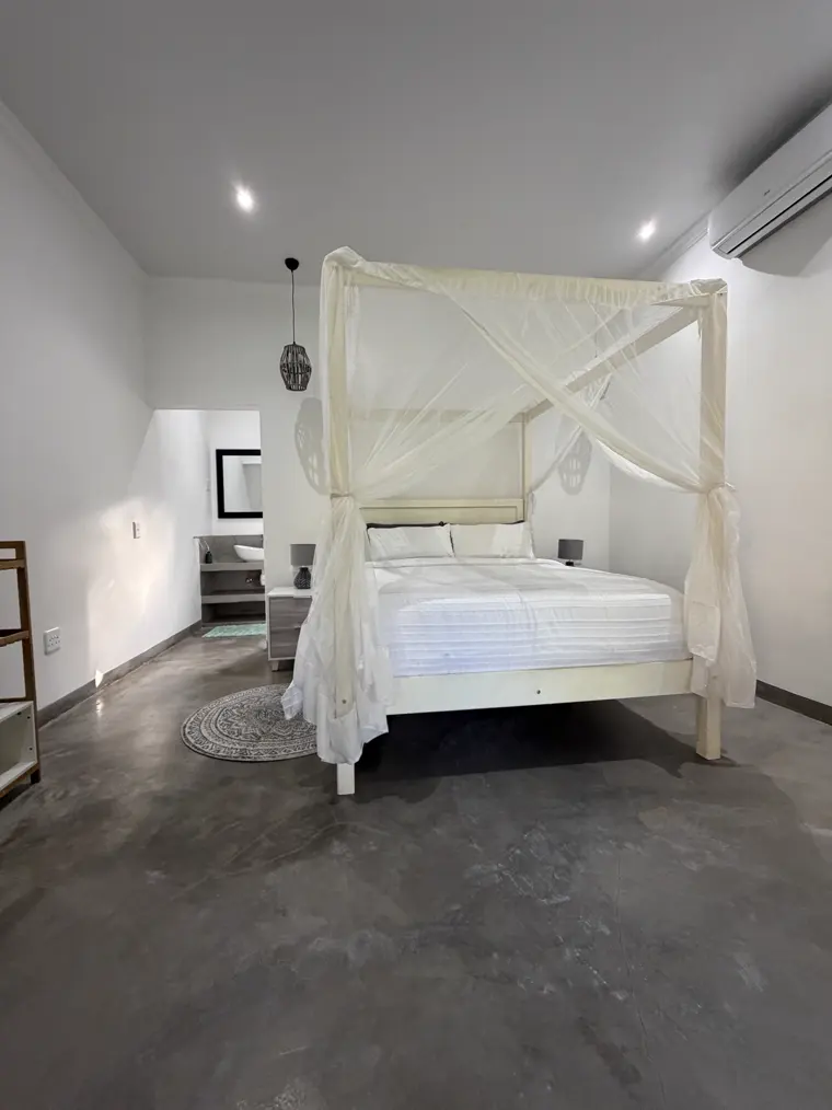 The canopy bed in Room Three