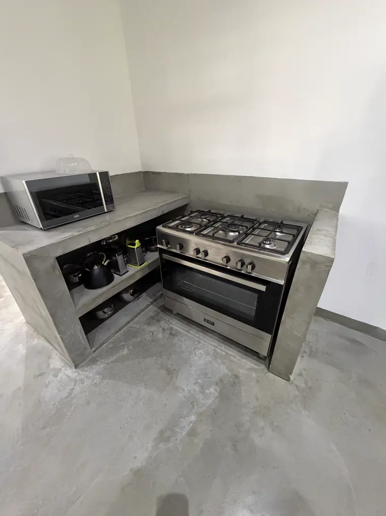 The guest kitchen with its gas stove